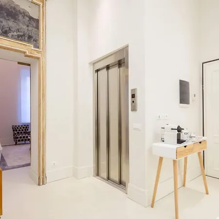 Апартаменты Royal Centro Borgonuovo *